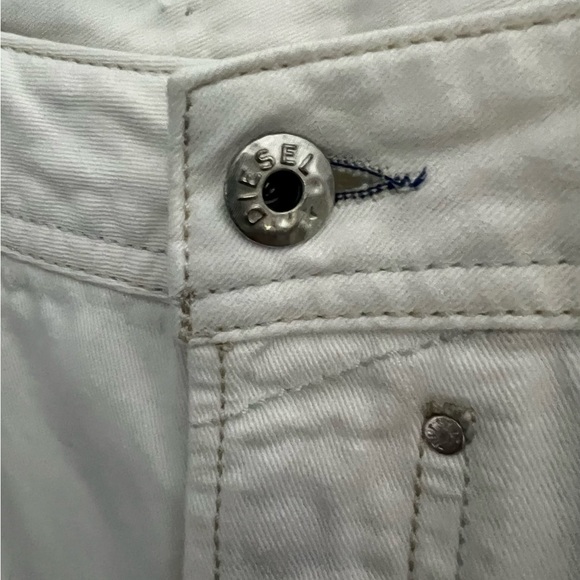 Diesel Safado Wash 0811G Regular Slim Straight White Jeans 28x27, $279 MSRP - Picture 3 of 16